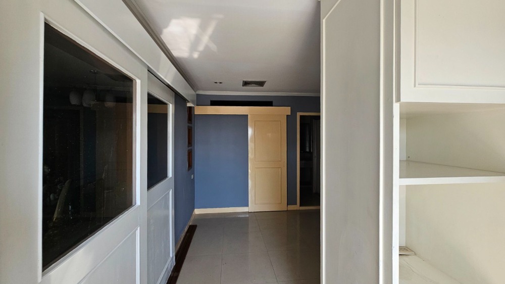 ขายคอนโดบางนา แบริ่ง ลาซาล : for sale condo Country Complex C Condominium (S03-0822)