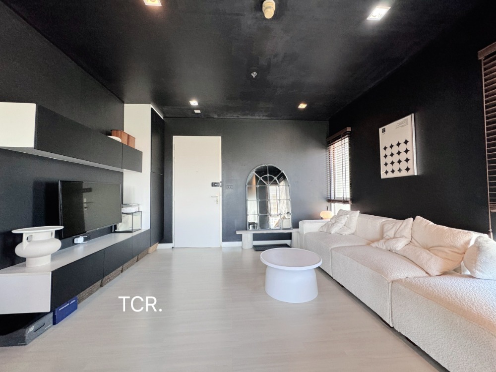 For SaleCondoLadprao, Central Ladprao : For sale, newly renovated room, very beautiful, ready to move in, The Room Ratchada - Ladprao, 2 bedrooms, 1 bathroom, near MRT Lat Phrao, very good price, very beautiful room
