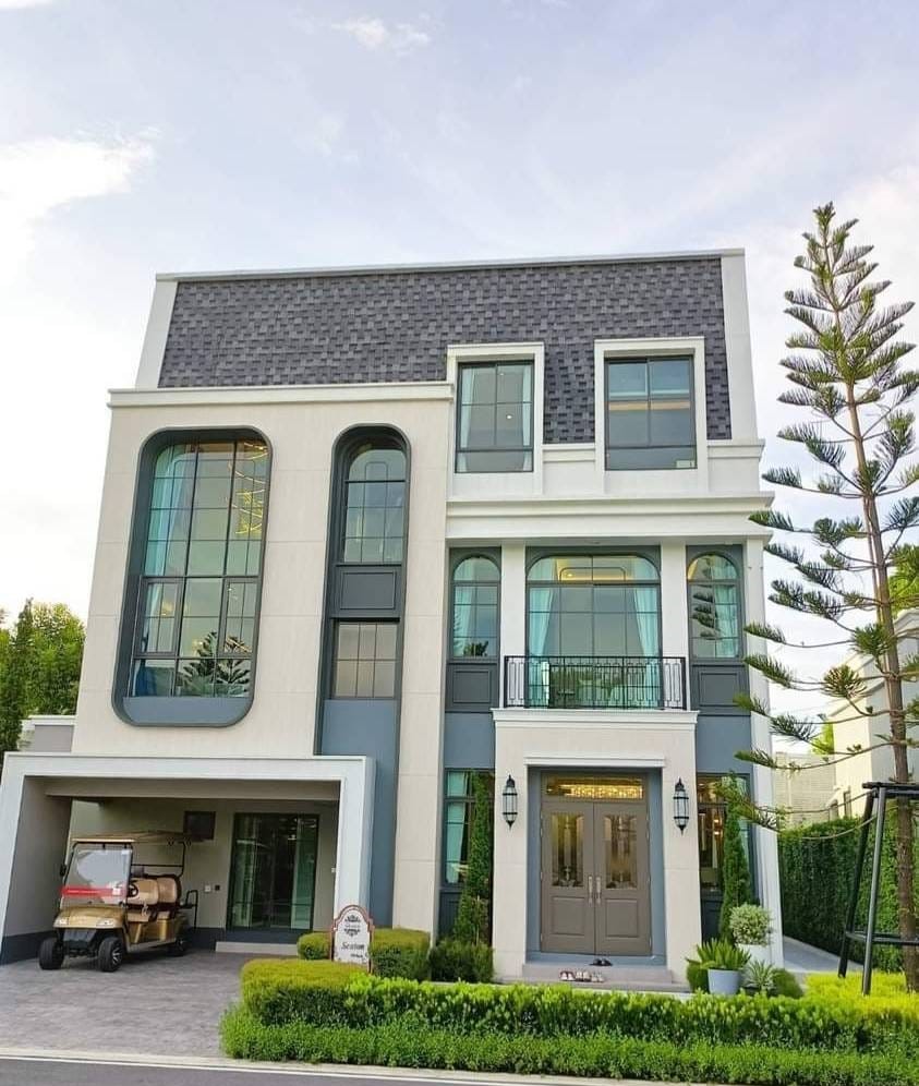 ขายบ้านวิภาวดี ดอนเมือง หลักสี่ : 👉ขายคฤหาสน์หรู บ้านตัวอย่างหลังมุม 3 ชั้น หมู่บ้าน เดอะ แกรนด์ วิภาวดี 60 เข้าออกได้ทั้ง ถนนวิภาวดีรังสิต, ถนนพหลโยธิน และ ถนนแจ้งวัฒนะใกล้รถไฟฟ้าสายสีแดง และ สายสีเขียว