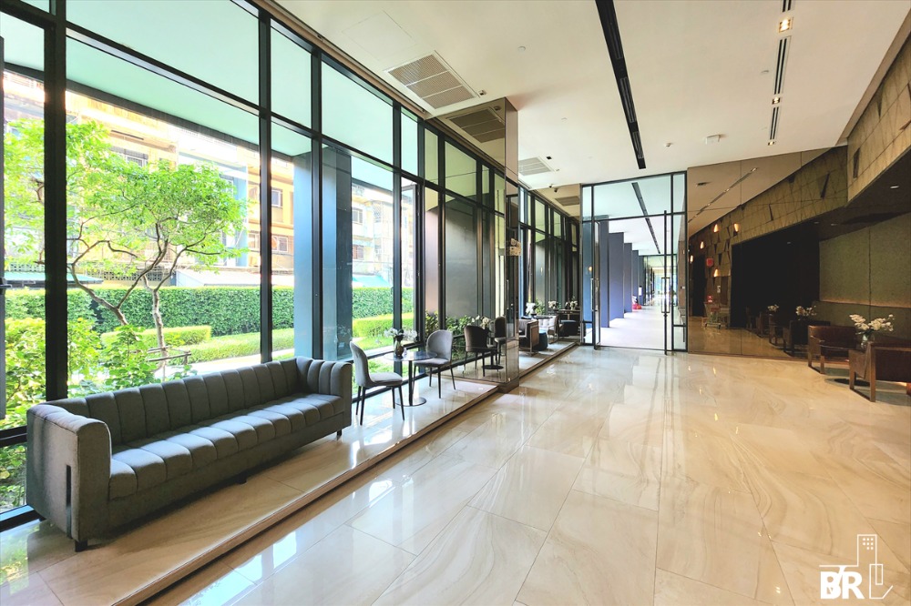 ขายคอนโดอ่อนนุช อุดมสุข : Ideo Sukhumvit 93 Best deal 2B 2B size 52 (only 12x,xxx/sq m) Nice view, Fully furnished, Very good layout Sell 6.5 MB only