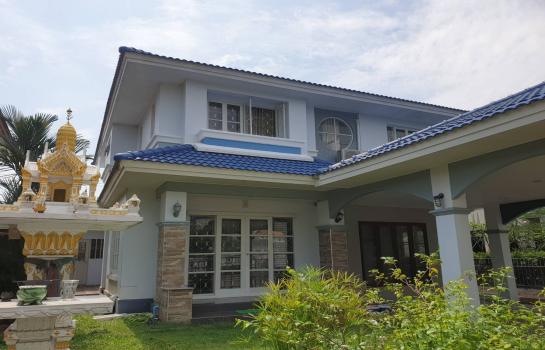 For RentHousePathum Thani,Rangsit, Thammasat : 2-storey detached house for rent, Land & House project, 3 bedrooms, 3 bathrooms, addition of a large reception room.