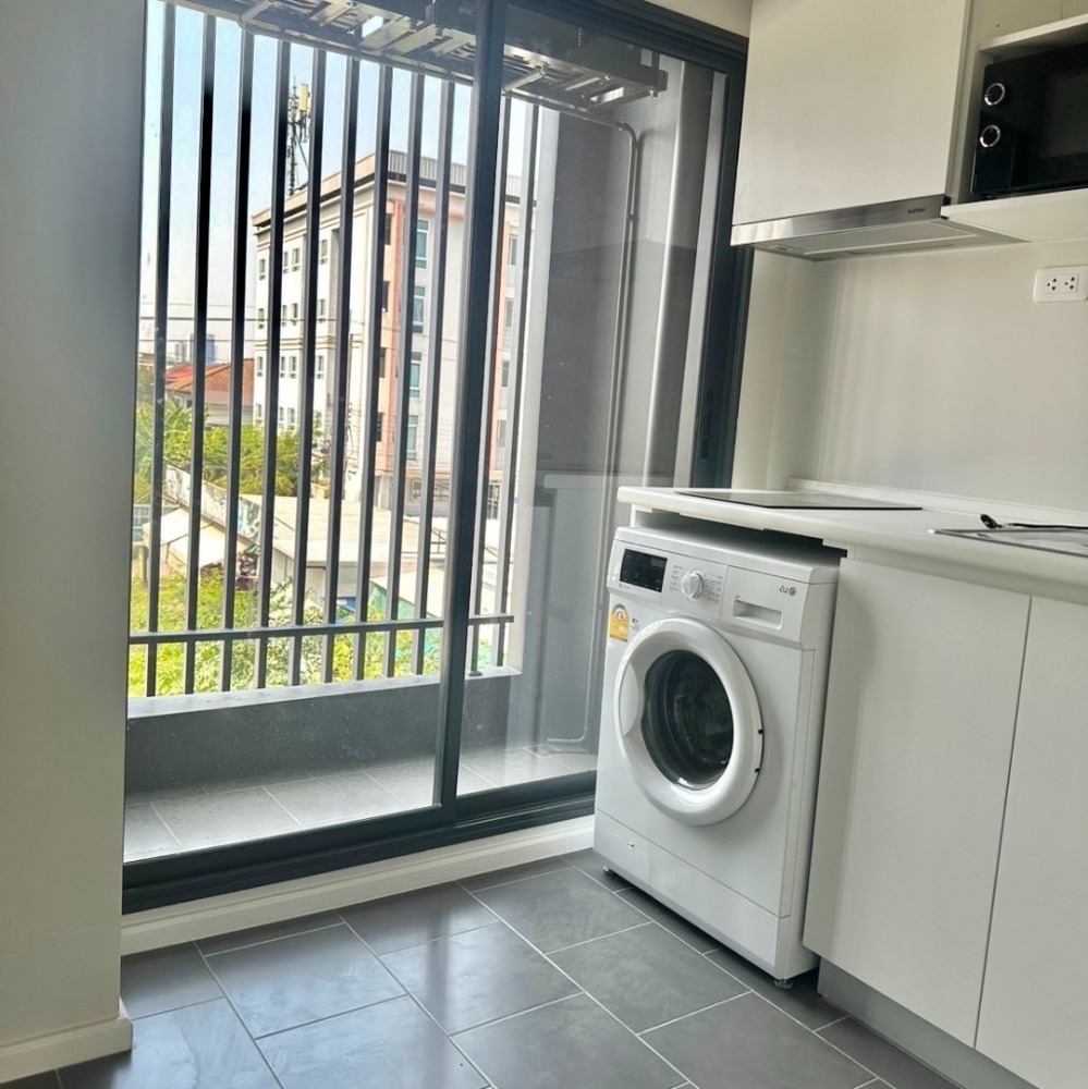 ให้เช่าคอนโดบางนา แบริ่ง ลาซาล : ให้เช่า BLUE สุขุมวิท 105 ห้องใหม่  สะดวกสบายพร้อมย้ายเข้าอยู่ได้ทันที  