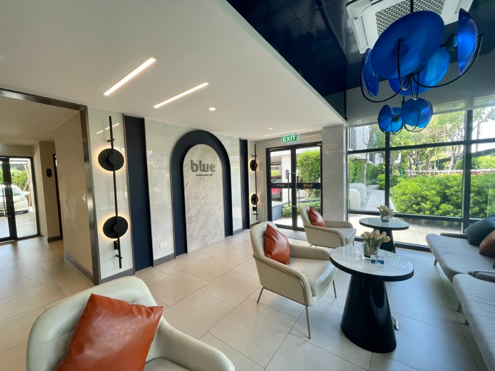 ให้เช่าคอนโดบางนา แบริ่ง ลาซาล : ให้เช่า BLUE สุขุมวิท 105 ห้องใหม่  สะดวกสบายพร้อมย้ายเข้าอยู่ได้ทันที  