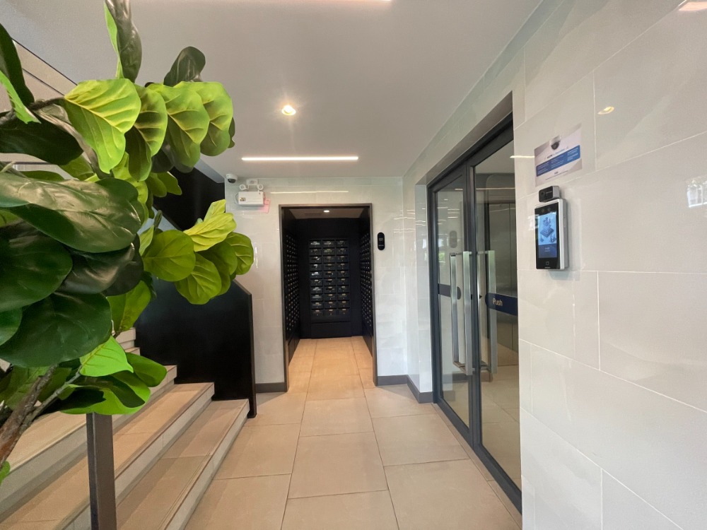 ให้เช่าคอนโดบางนา แบริ่ง ลาซาล : ให้เช่า BLUE สุขุมวิท 105 ห้องใหม่  สะดวกสบายพร้อมย้ายเข้าอยู่ได้ทันที  