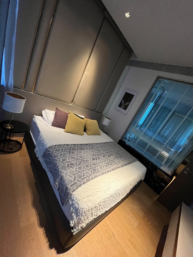 For RentCondoSilom, Saladaeng, Bangrak : For rent, 1 bedroom, fully furnished, garden view, ready to move in.