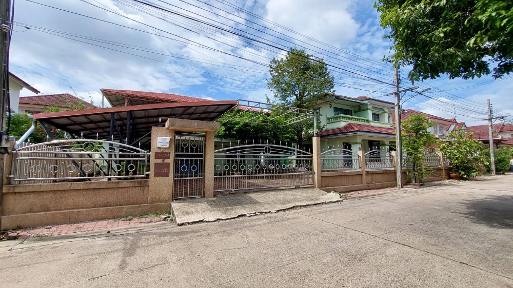 ขายบ้านนนทบุรี บางใหญ่ บางบัวทอง : ขาย บ้านเดี่ยว ชลลดา บางบัวทอง 145 ตร.วา ราคาดีที่สุด สนใจโทร 0656247498 Line ID: pensupa.r