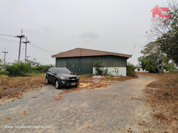 For SaleFactoryAyutthaya : Factory/warehouse building for sale, area 7-0-04 rai, usable area 3,400 sq m, 3 phase electricity, parking, Don Thong, Sena District, Ayutthaya Province. Sold with tenant Monthly rental income 55,000/mo. Selling price 13 million baht.