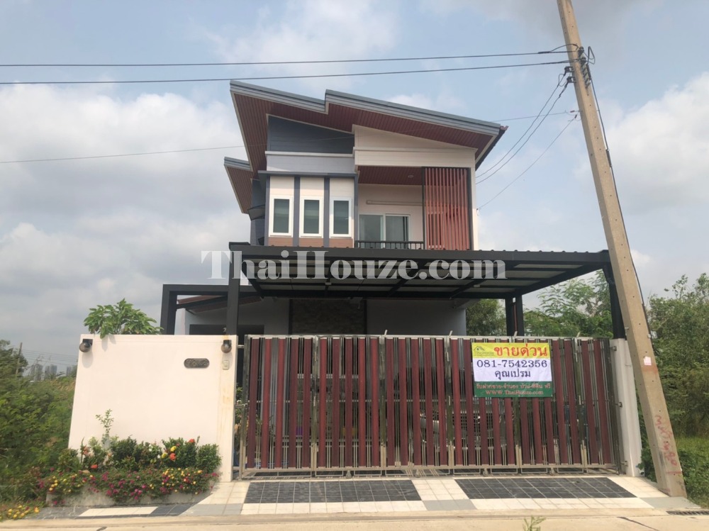 For SaleHouseChaengwatana, Muangthong : 2-story detached house for sale, Phetwattana Village, Pak Kret, Nonthaburi.