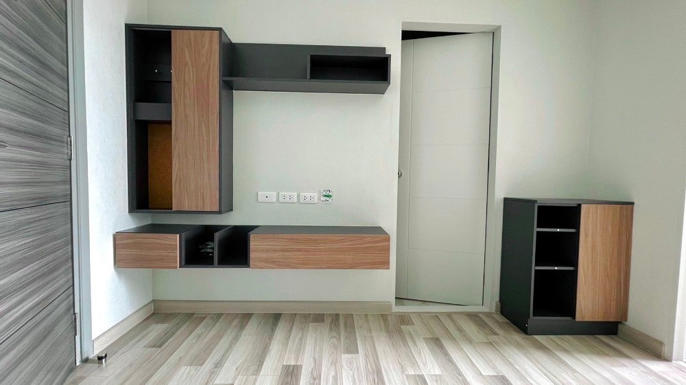 ขายคอนโดนวมินทร์ รามอินทรา : S-TCPM101 ขาย คอนโด เดอะคิวบ์ พรีเมียม รามอินทรา 34 ชั้น7 วิวเมือง 30ตรม. 1นอน 1น้ำ 2.4ล้าน 064-959-8900