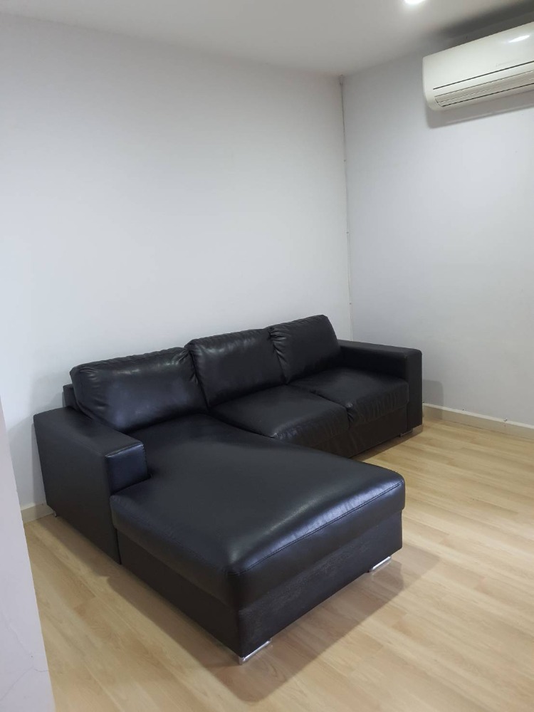 ให้เช่าทาวน์โฮมบางนา แบริ่ง ลาซาล : ให้เช่าทาวโฮม 3 ชั้น ไอฟีล-บางนา พื้นที่ 200 ตรม. 22 ตรว. ทำเลดี เฟอร์นิเจอร์และเครื่องใช้ไฟฟ้าครบ ราคา 28,000 บาท