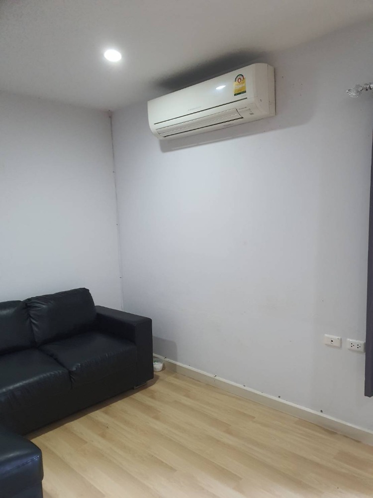 ให้เช่าทาวน์โฮมบางนา แบริ่ง ลาซาล : ให้เช่าทาวโฮม 3 ชั้น ไอฟีล-บางนา พื้นที่ 200 ตรม. 22 ตรว. ทำเลดี เฟอร์นิเจอร์และเครื่องใช้ไฟฟ้าครบ ราคา 28,000 บาท