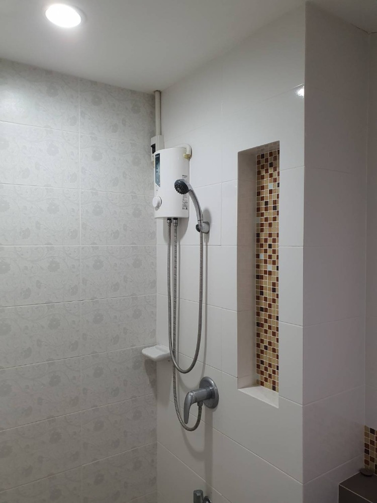 ให้เช่าทาวน์โฮมบางนา แบริ่ง ลาซาล : ให้เช่าทาวโฮม 3 ชั้น ไอฟีล-บางนา พื้นที่ 200 ตรม. 22 ตรว. ทำเลดี เฟอร์นิเจอร์และเครื่องใช้ไฟฟ้าครบ ราคา 28,000 บาท