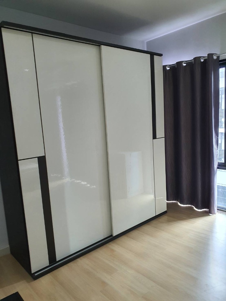 ให้เช่าทาวน์โฮมบางนา แบริ่ง ลาซาล : ให้เช่าทาวโฮม 3 ชั้น ไอฟีล-บางนา พื้นที่ 200 ตรม. 22 ตรว. ทำเลดี เฟอร์นิเจอร์และเครื่องใช้ไฟฟ้าครบ ราคา 28,000 บาท