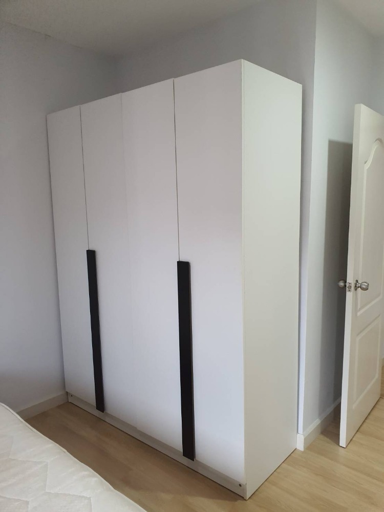 ให้เช่าทาวน์โฮมบางนา แบริ่ง ลาซาล : ให้เช่าทาวโฮม 3 ชั้น ไอฟีล-บางนา พื้นที่ 200 ตรม. 22 ตรว. ทำเลดี เฟอร์นิเจอร์และเครื่องใช้ไฟฟ้าครบ ราคา 28,000 บาท