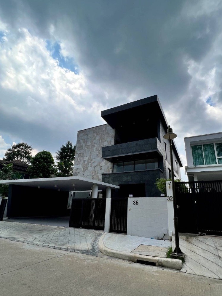 For SaleHouseBang Sue, Wong Sawang, Tao Pun : ● New Single house ● 3 Storey with swimming pool | Ratchadaphisek Road | Near Wong Sawang intersection 5 mins., Kasemrad Prachachuen Hospital 7 mins., The Mall Life Store Ngamwongwan 10 mins.