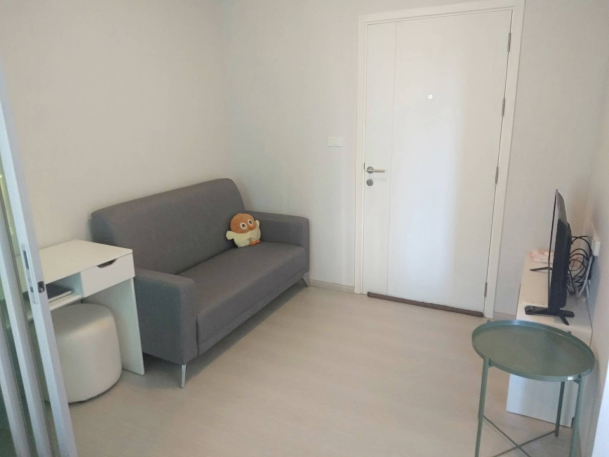 For RentCondoRamkhamhaeng, Hua Mak : hire!!! Plum Condo Ramkhamhaeng 60 Interchange 23 sq m. Price 7,500 baht with furniture and electrical appliances.