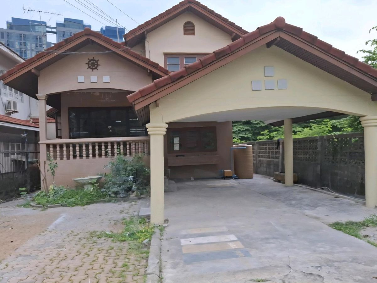 For RentHouseNawamin, Ramindra : For rent, 2-story detached house, 100 square meters, 4 bedrooms, 2 bathrooms, Ramindra Road 77, near Fashion Island.
