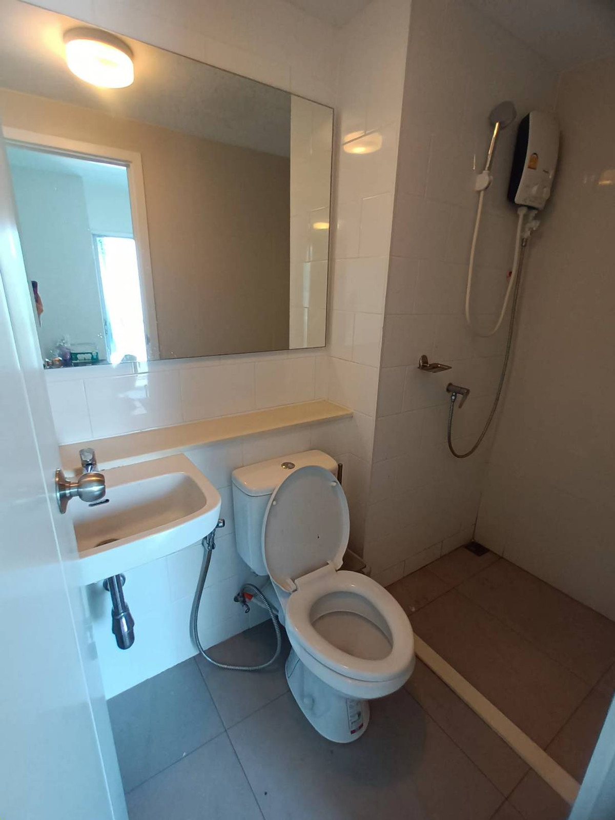 For RentCondoRamkhamhaeng, Hua Mak : hire!!! Plum Condo Ramkhamhaeng 60 Interchange 23 sq m. Price 7,500 baht with furniture and electrical appliances.