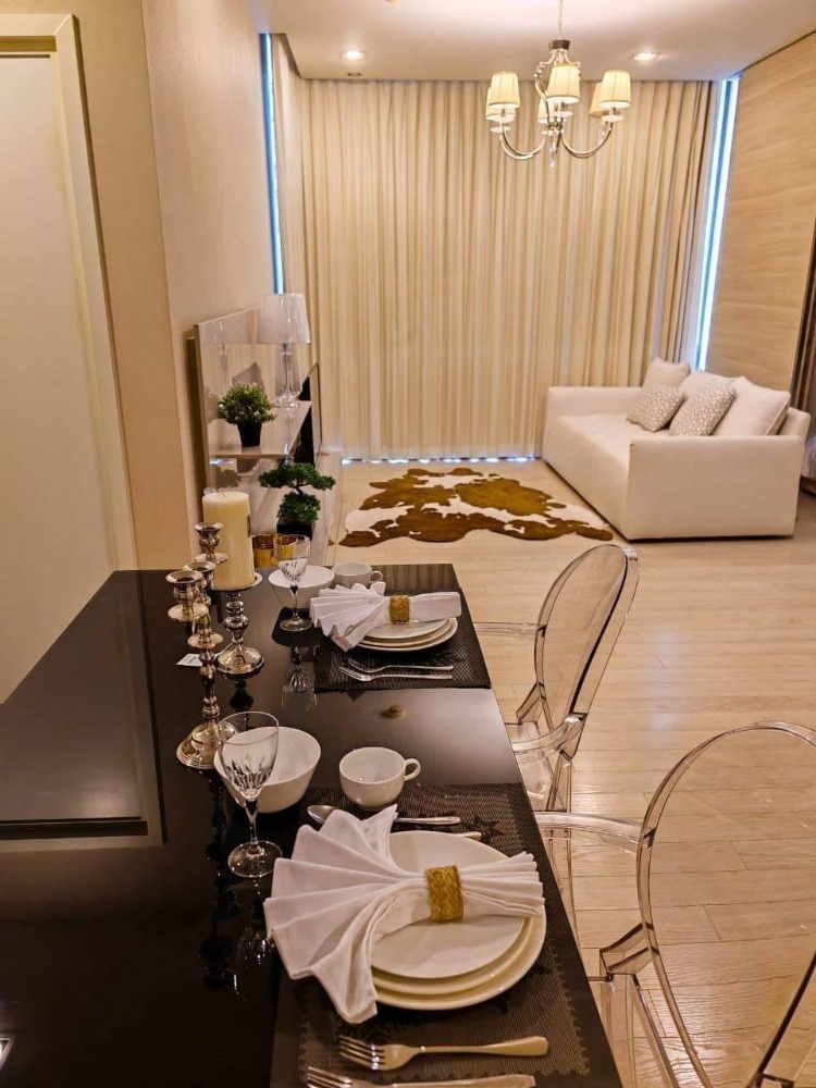 For SaleCondoSukhumvit, Asoke, Thonglor : Property code BH0174 The Room Sukhumvit 21, room size 55 sq m, 1 bedroom, 1 bathroom, 15th floor.