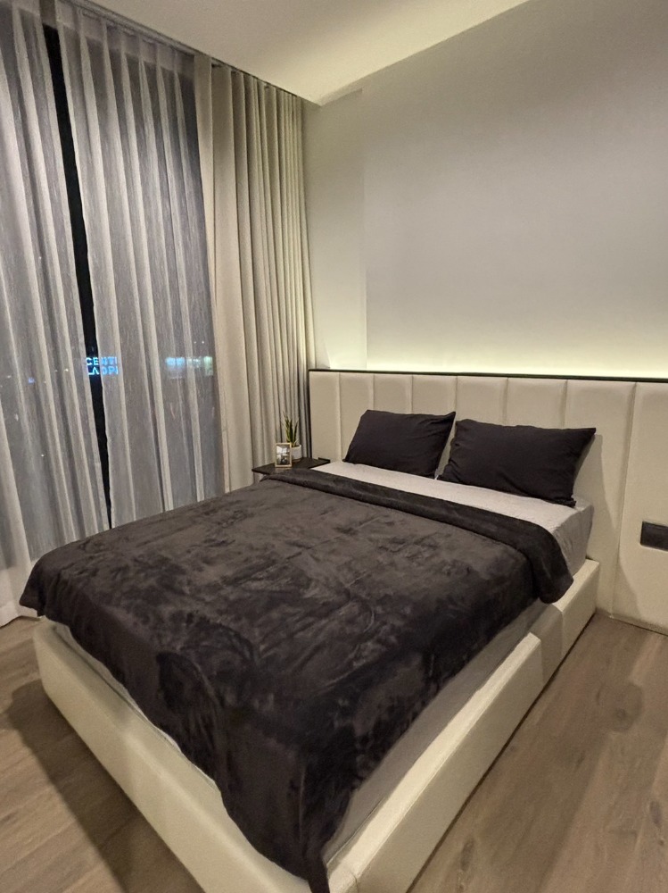 For RentCondoLadprao, Central Ladprao : !! Beautiful room for rent, Condo The Crest Park Residences, near MRT Phahon Yothin.