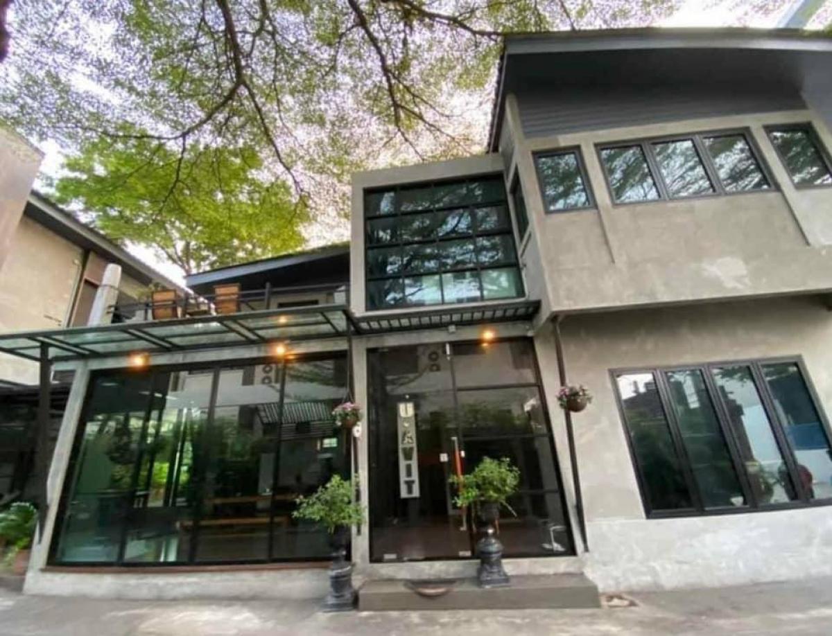 For RentHome OfficeYothinpattana,CDC : Rental Home Office Stand Alone Soi Yothin Phatthana 3 - Liab Express Ram Inthra, Bangkok. 8 parking spaces, company registration