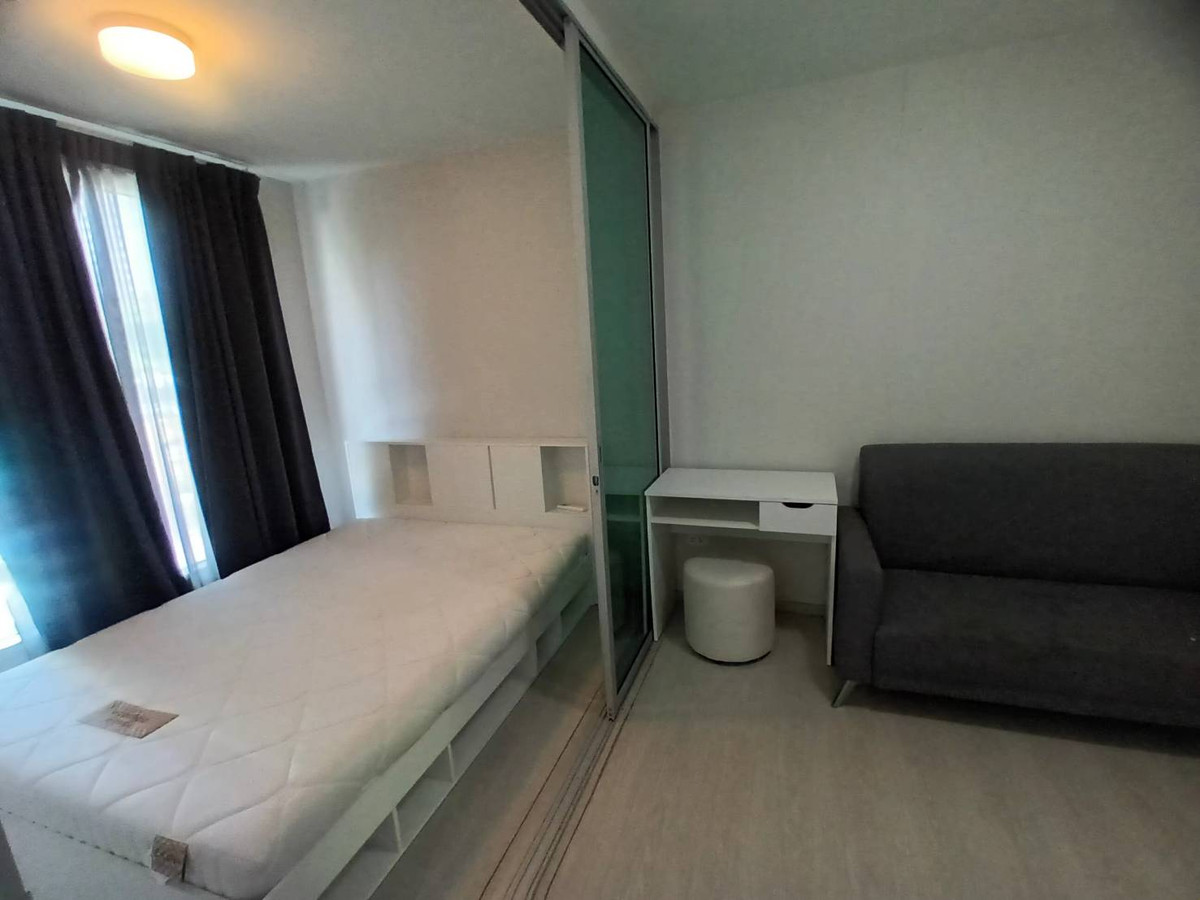 For RentCondoRamkhamhaeng, Hua Mak : hire!!! Plum Condo Ramkhamhaeng 60 Interchange 23 sq m. Price 7,500 baht with furniture and electrical appliances.