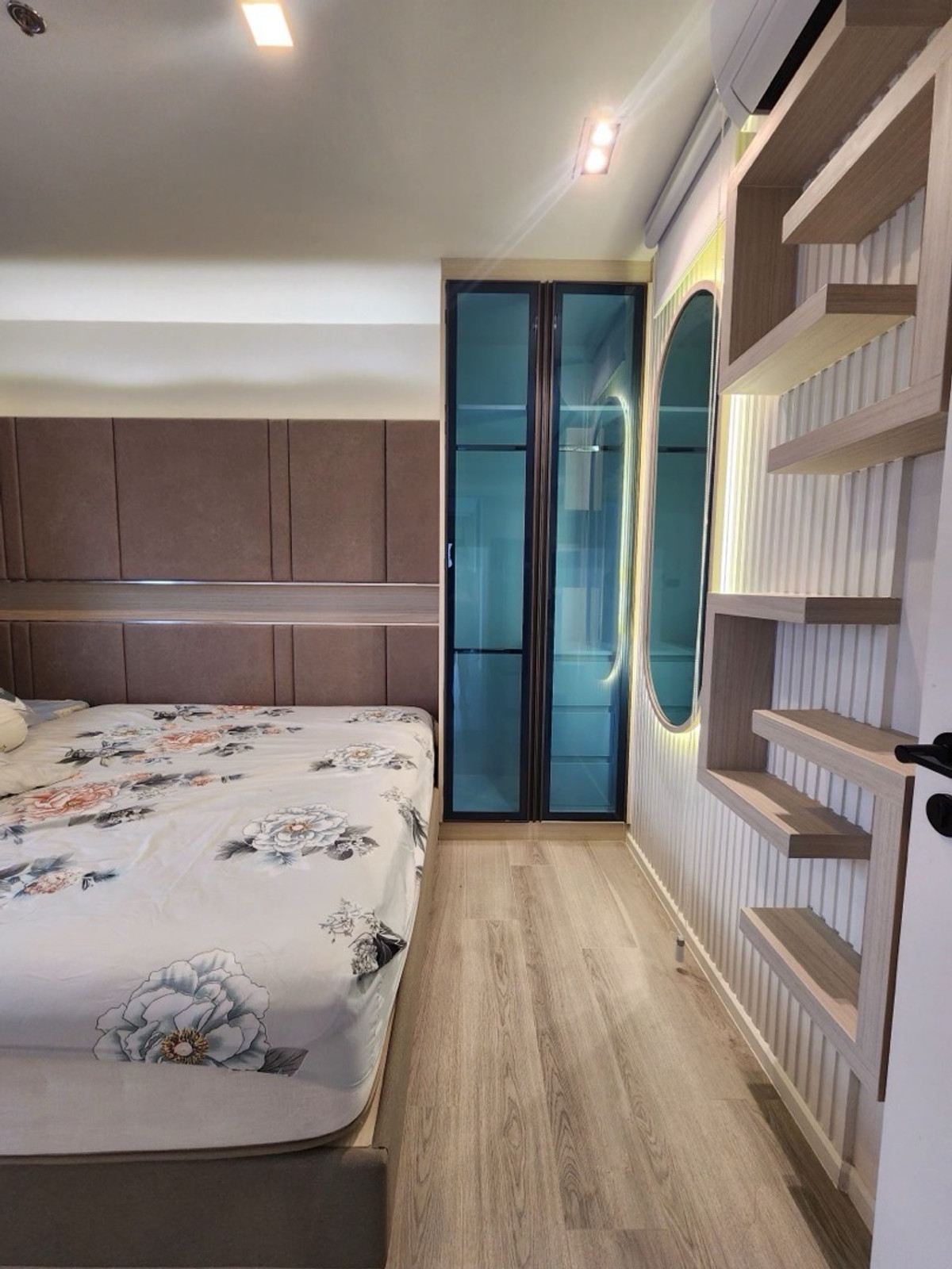 For RentCondoRama3 (Riverside),Satupadit : 🔥For rent 2 bedrooms, available on February 1st, size 2 bedrooms, Thekey Rama 3