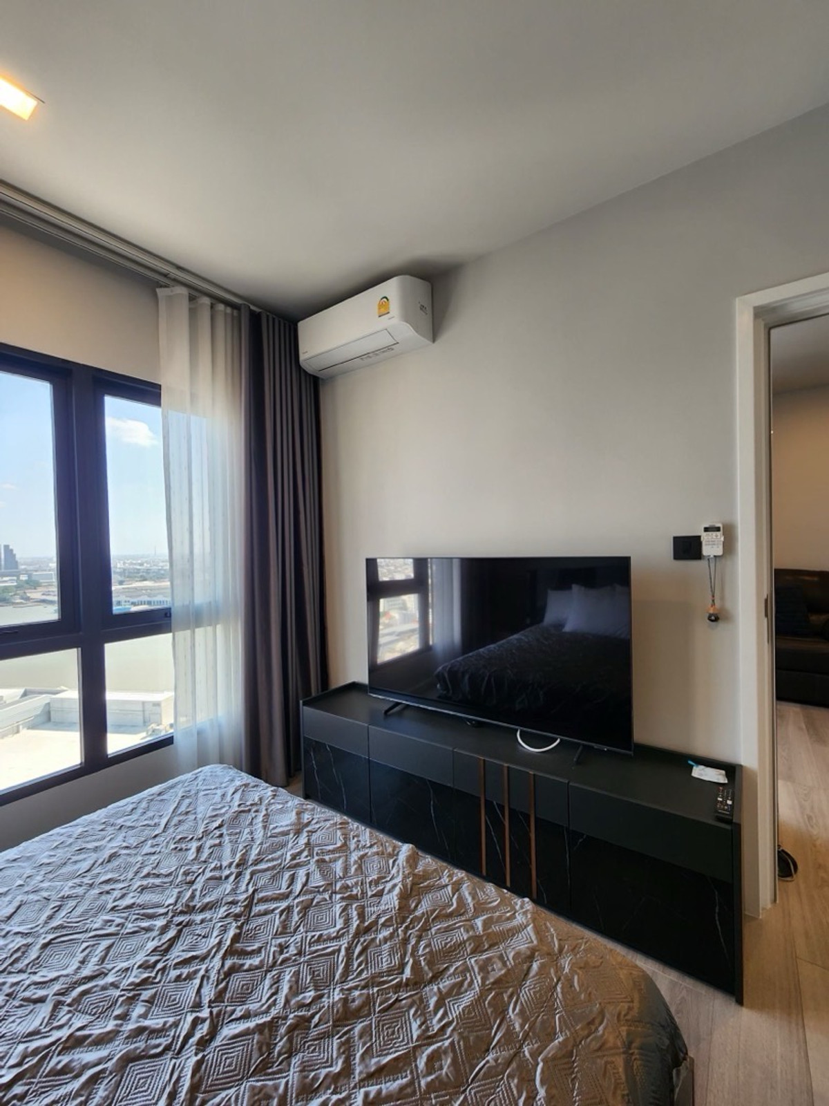 ให้เช่าคอนโดพระราม 3 สาธุประดิษฐ์ : 🔥เช่า 1ห้องนอน 1ห้องน้ำ Thekeyพระราม3