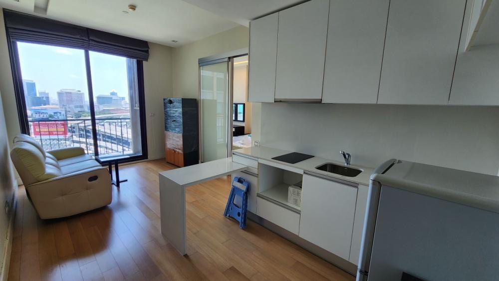 ขายคอนโดลาดพร้าว เซ็นทรัลลาดพร้าว : ขายด่วน! ห้องไม่เคยปล่อยเช่า ไม่เคยเข้าอยู่ สภาพดีมาก ใกล้จุด interchange สนใจติดต่อ 0876358339 K. นาง