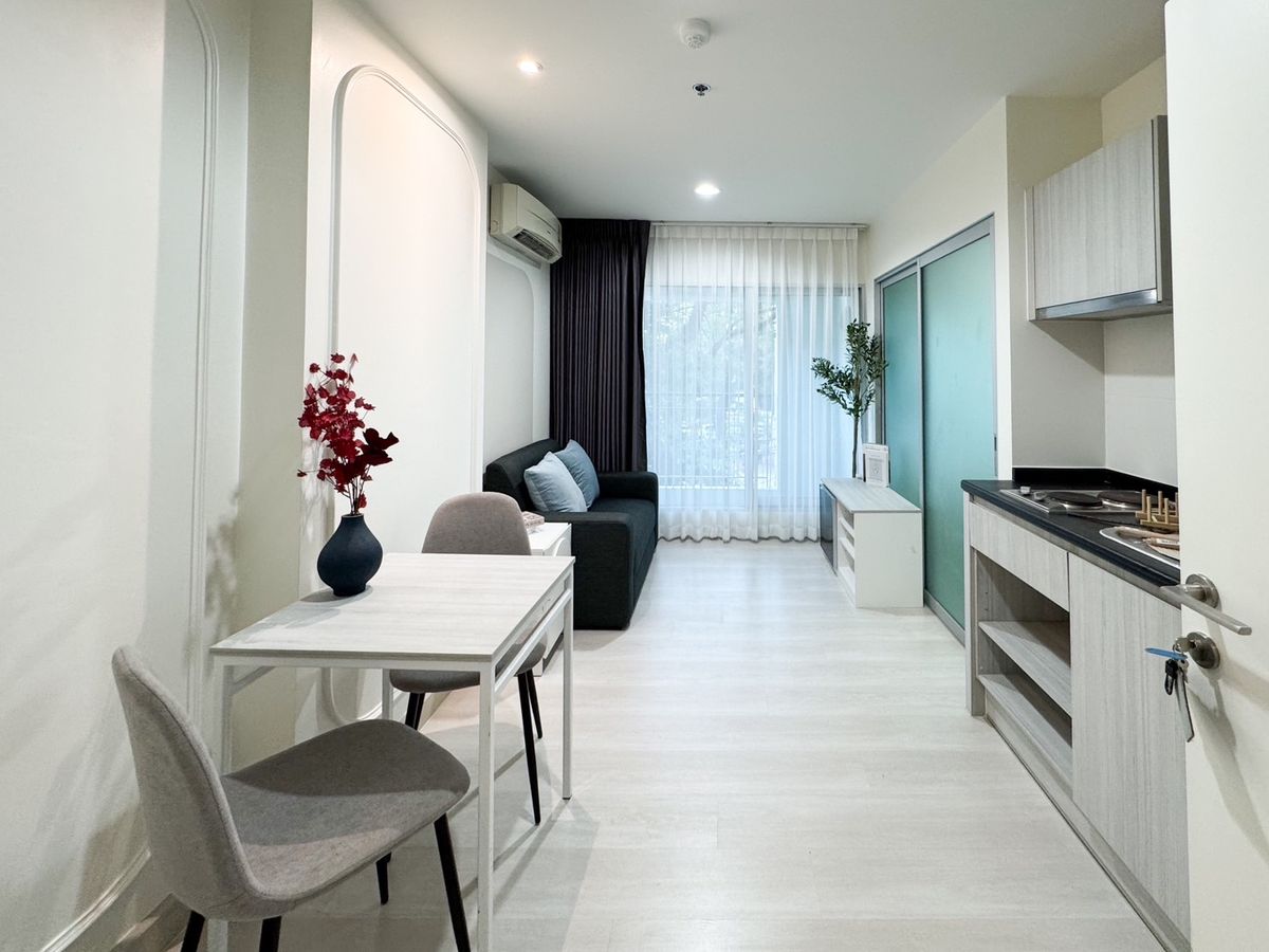 For SaleCondoChaengwatana, Muangthong : Condo for sale: Aspire Ngamwongwan, new room with all new furniture.