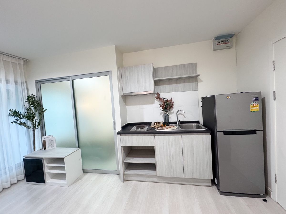 For SaleCondoChaengwatana, Muangthong : Condo for sale: Aspire Ngamwongwan, new room with all new furniture.