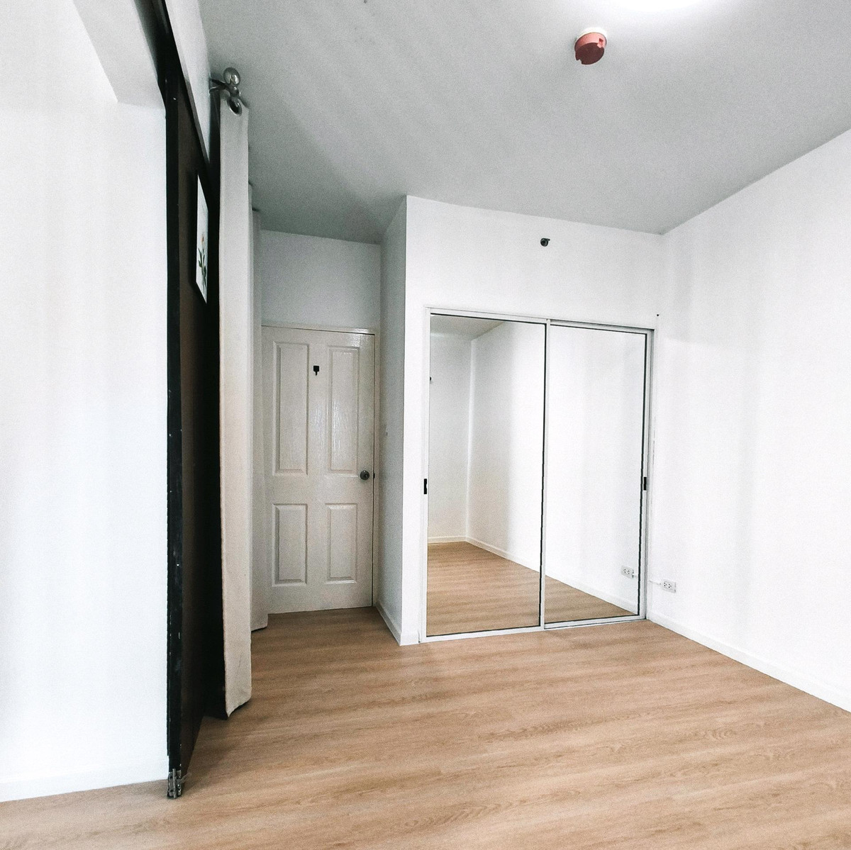 ขายคอนโดพระราม 9 เพชรบุรีตัดใหม่ RCA : มาอยู่คอนโดพระราม9 ในราคาเบาๆกันเถอะ A-Space Asoke Ratchada 