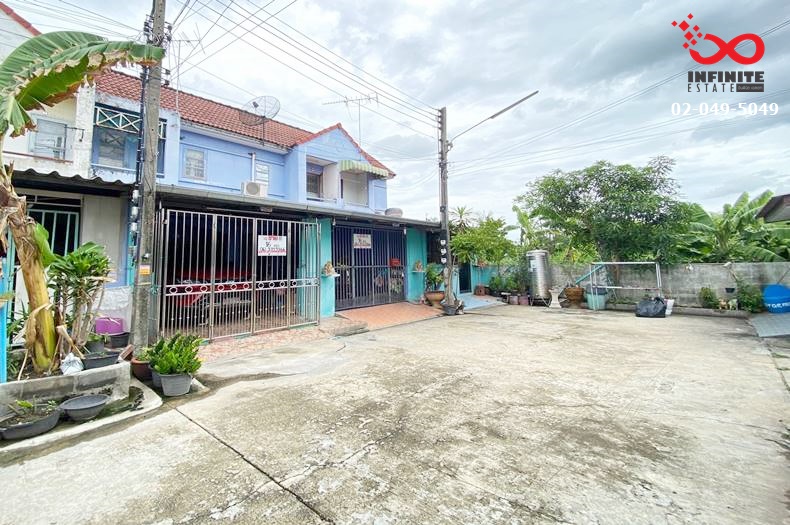 For SaleTownhomePathum Thani,Rangsit, Thammasat : Townhouse for sale, 2 floors, Supalak Village, 16 square wah, Lam Luk Ka Road