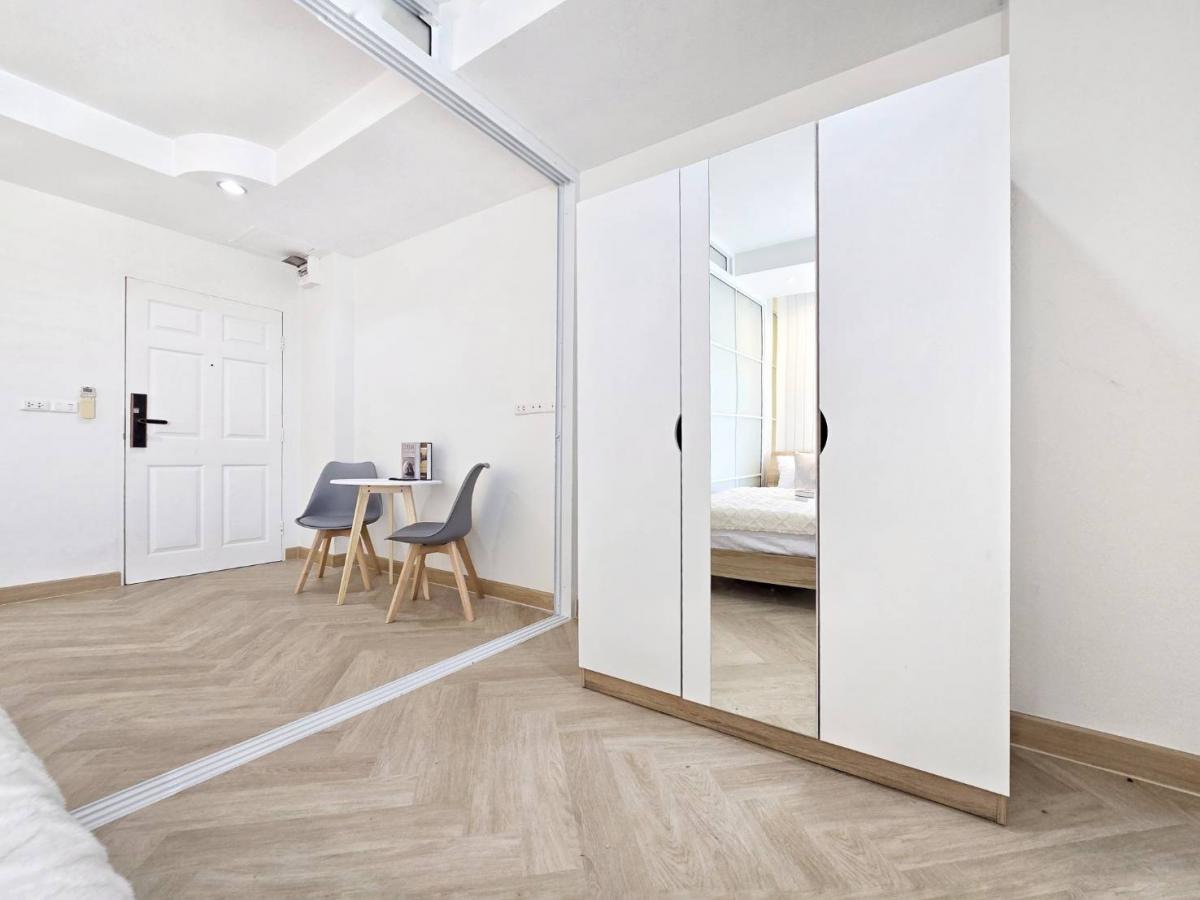 ขายคอนโดโชคชัย4 ลาดพร้าว71 : เลี้ยงสัตว์ได้🐱🐶  ไม่ได้มีมาเยอะ ล้านต้นๆ JW suite โชคชัย4