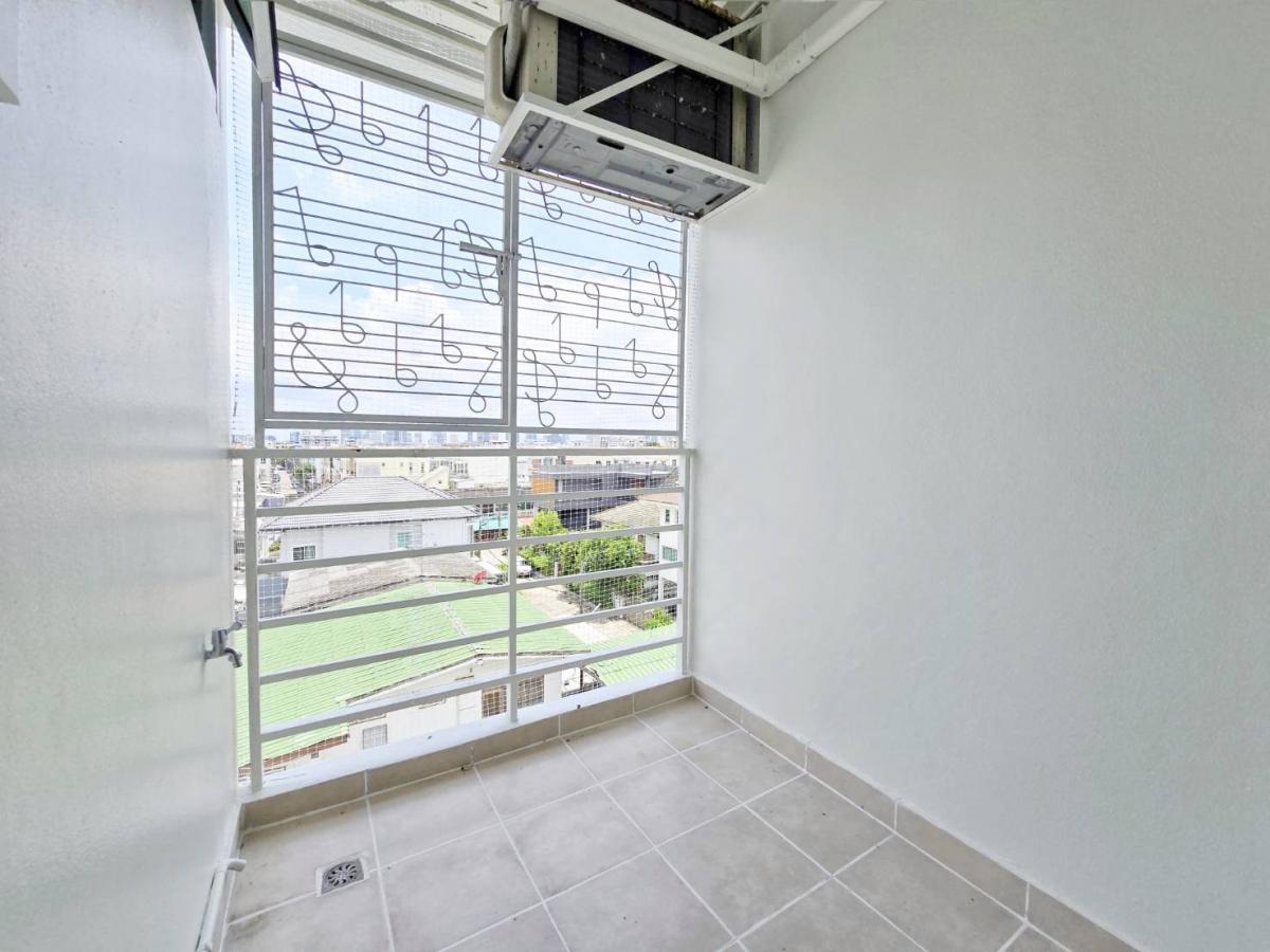 ขายคอนโดโชคชัย4 ลาดพร้าว71 : เลี้ยงสัตว์ได้🐱🐶  ไม่ได้มีมาเยอะ ล้านต้นๆ JW suite โชคชัย4