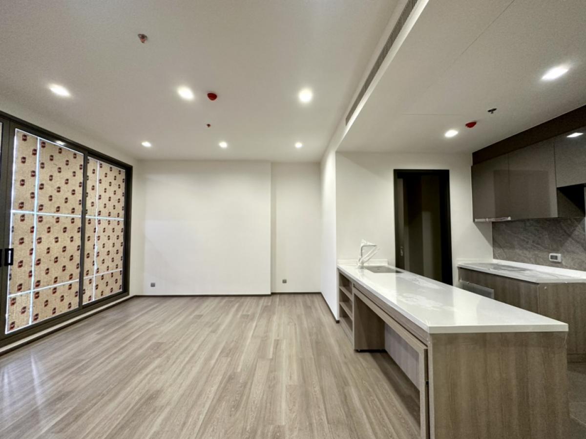 ขายคอนโดสาทร นราธิวาส : Best Price High floor โทร 0946503223 By AP โดยตรง Rhythm ในราคา Life