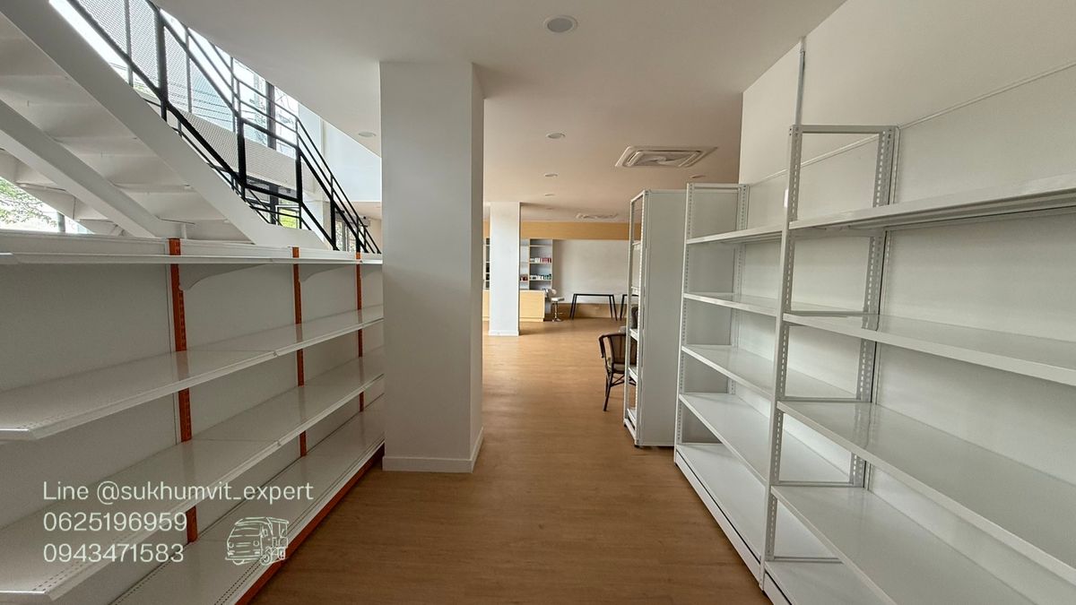 For RentRetail SpaceSukhumvit, Asoke, Thonglor : Ekkamai space for rent Suitable for restaurants, grills, cafes, and businesses that dont use loud noises only.