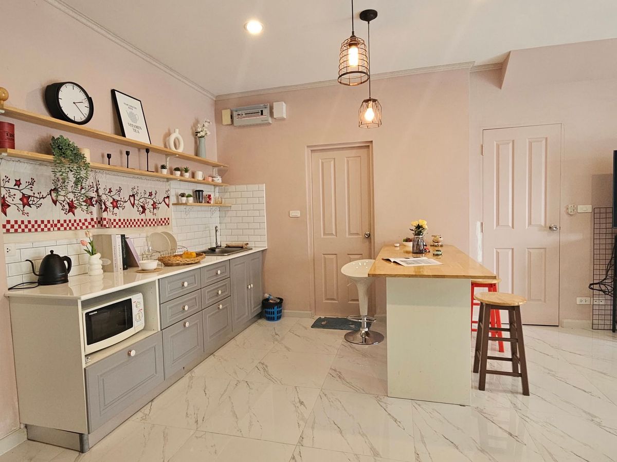 For RentTownhomeNonthaburi, Bang Yai, Bangbuathong : House for rent * back corner * Grande Pleno Bang Yai project, near MRT, Khlong Bang Phai Station and Central Westgate