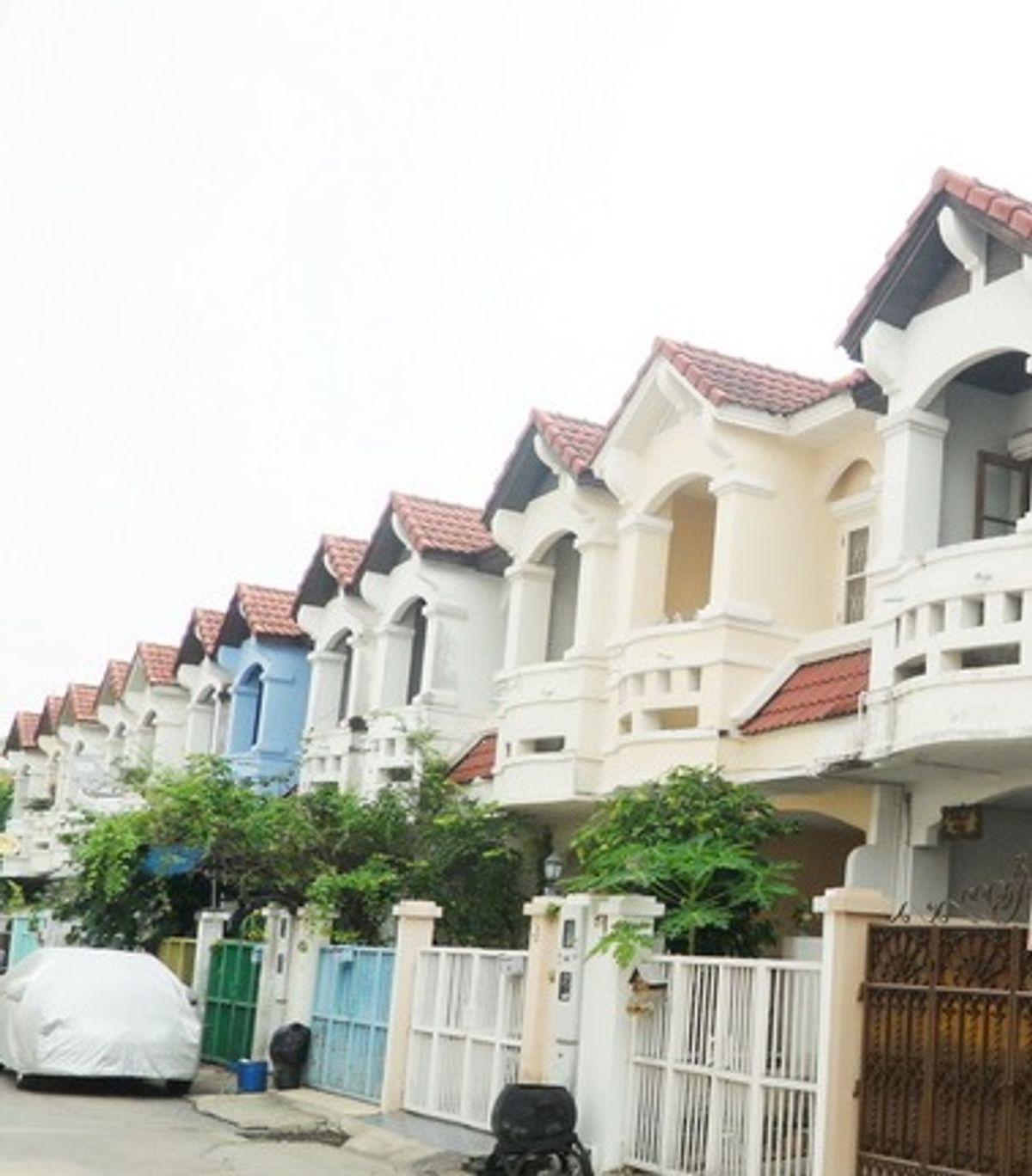 For RentTownhomeNonthaburi, Bang Yai, Bangbuathong : House for rent * back corner * Grande Pleno Bang Yai project, near MRT, Khlong Bang Phai Station and Central Westgate