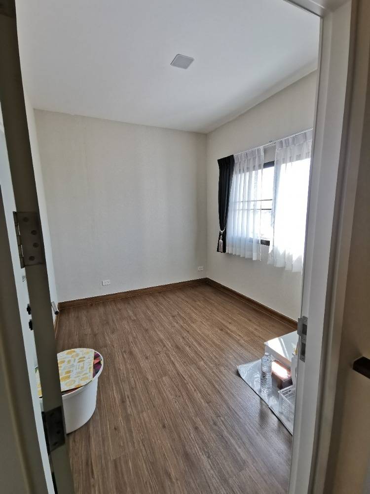 For SaleTownhomePattanakan, Srinakarin : Townhome for sale, 3.5 floors, Patio Pattanakarn 38 (N.1057)