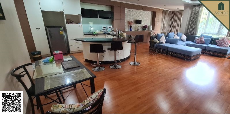 For SaleHouseSukhumvit, Asoke, Thonglor : [For Sale] 3-Storey Detached House Semi-Mordern, Sukhumvit 26