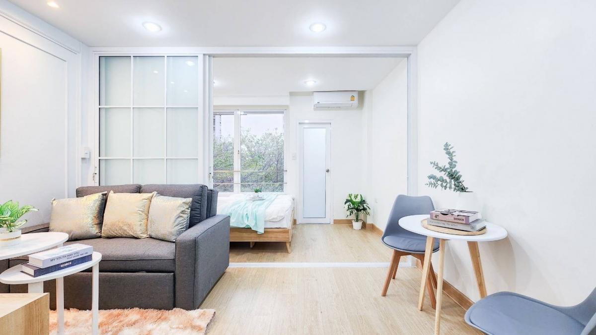 ขายคอนโดพระราม 9 เพชรบุรีตัดใหม่ RCA : ❤ โครงการ I-House RCA ❤ คอนโดพระราม 9 ชั้นสูง วิวโล่ง ทำเลดีขนาดนี้ ไม่ได้มาบ่อยๆนะ