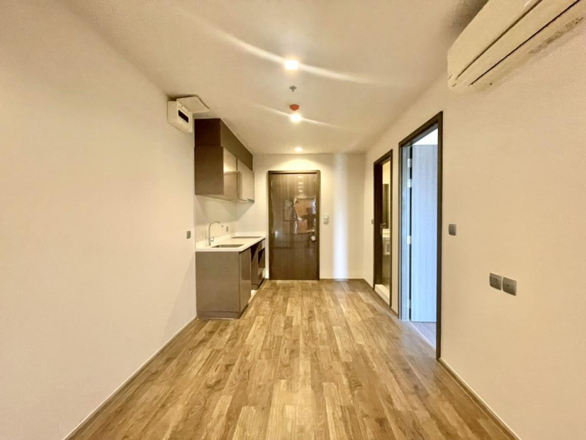 ให้เช่าคอนโดลาดพร้าว เซ็นทรัลลาดพร้าว : Condo for rent. Life Ladprao Valley 1 Bedroom + Plus size 35 Square metre. Fully Fitted!!!