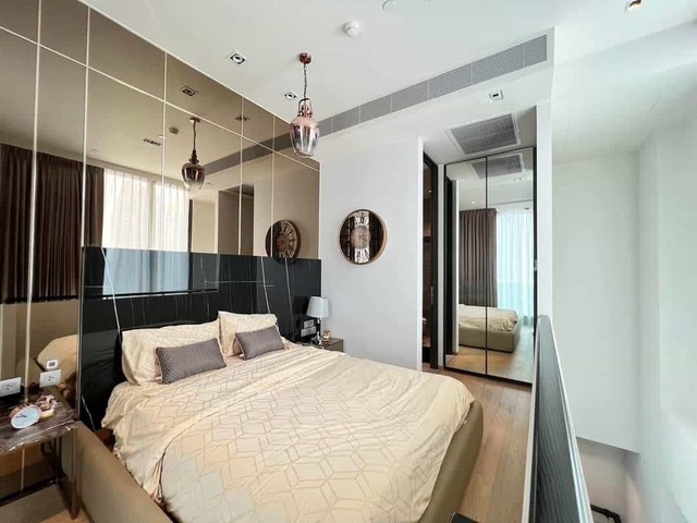 For RentCondoWitthayu, Chidlom, Langsuan, Ploenchit : Fully furnished 1-bedroom unit for rent at 28 Chidlom - 400 m. from Chit Lom BTS station