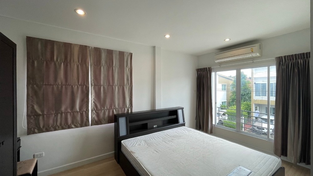 ให้เช่าทาวน์โฮมนวมินทร์ รามอินทรา : ให้เช่า ทาวน์โฮม 2 ชั้น หลังมุม พร้อมอยู่ โครงการเบล็ส วิลล์ รามอินทรา-พระยาสุเรนทร์ 25