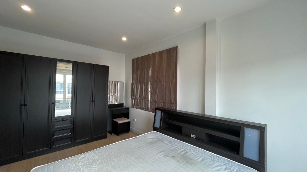 ให้เช่าทาวน์โฮมนวมินทร์ รามอินทรา : ให้เช่า ทาวน์โฮม 2 ชั้น หลังมุม พร้อมอยู่ โครงการเบล็ส วิลล์ รามอินทรา-พระยาสุเรนทร์ 25