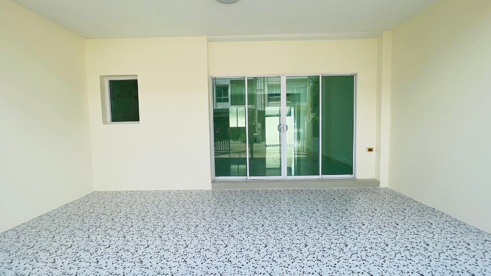 ให้เช่าทาวน์โฮมนวมินทร์ รามอินทรา : ให้เช่า ทาวน์โฮม 2 ชั้น หลังมุม พร้อมอยู่ โครงการเบล็ส วิลล์ รามอินทรา-พระยาสุเรนทร์ 25