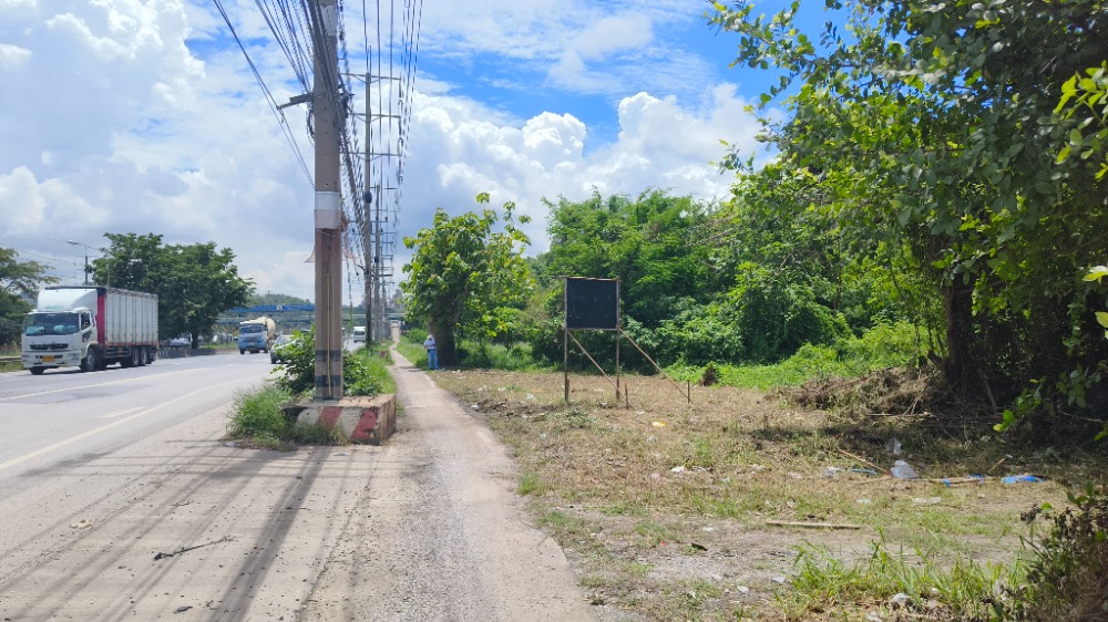 ขายที่ดินสระบุรี : ที่ดินติดถนนมิตรภาพ ถูกมาก, สระบุรี