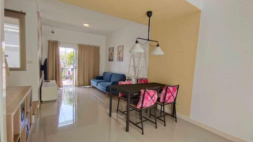 ขายทาวน์โฮมมีนบุรี-ร่มเกล้า : เดอะ คอนเนค รามอินทรา-มีนบุรี 2 ทาวน์โฮมติดถนนใหญ่ เดินทางสะดวก