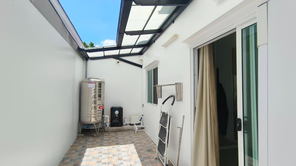 ขายทาวน์โฮมมีนบุรี-ร่มเกล้า : เดอะ คอนเนค รามอินทรา-มีนบุรี 2 ทาวน์โฮมติดถนนใหญ่ เดินทางสะดวก